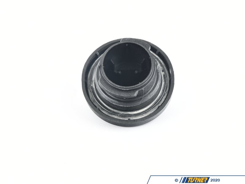 11127542116 Oil Cap Turner Motorsport