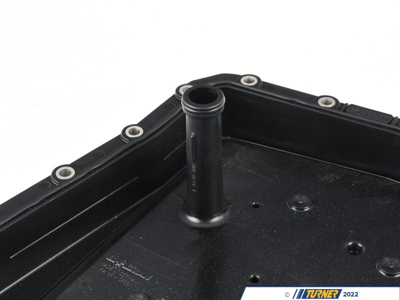 24152333907 ZF Oil Pan and Filter Kit Turner Motorsport