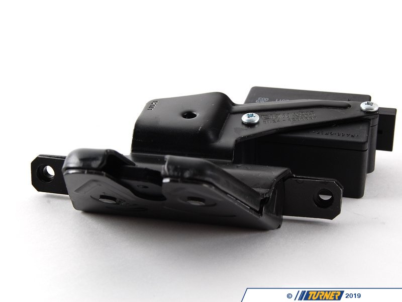 51248236897 Genuine BMW Trunk Lid Lock E39 525i 528i 530i 540i M5