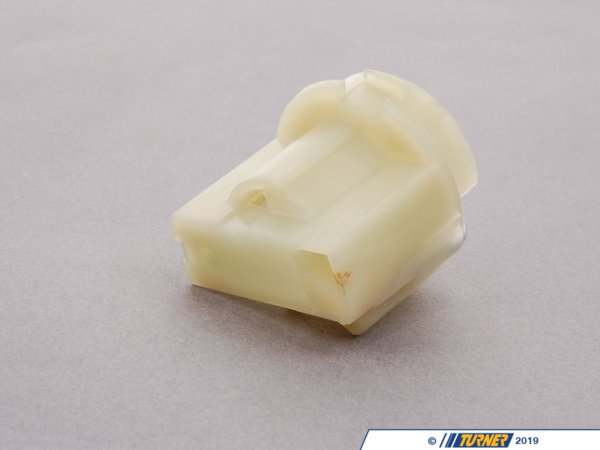 63218355883 - OES Bulb Socket - E30, E32, E34, E38 | Turner Motorsport