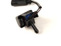 Windshield Washer Heated Spray Nozzle - Right - E46 thru 1/2002