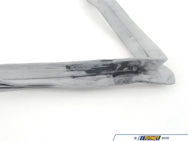 BMW GENUINE NEW Door Sealing Front Left E28 51211874877 