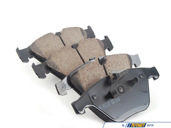 Akebono EUR31 Disc Brake Pad Set-Euro Ultra Premium Ceramic Pads Rear USA Made 