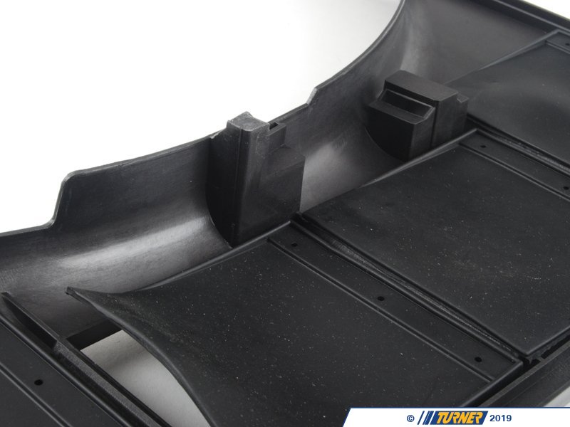 17111723977 - Cooling Fan Shroud | Turner Motorsport