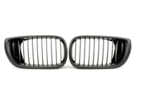 Black Center Grills - E46 Sedan 325i, 330i, 325xi, 330i 2002-2005