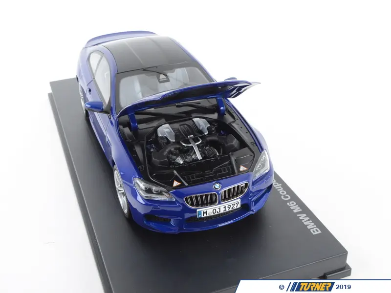 80432218737 - Genuine BMW 1:18 BMW M6 Coupe Scale Model - Blue